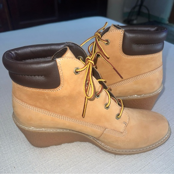 Timberland size 8M Women's Earthkeepers Amston wedge Boot 6 inch wheat - Picture 8 of 11